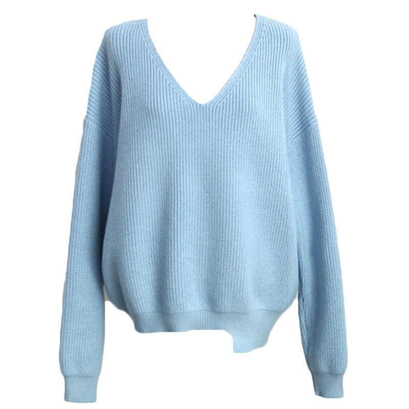 Knit sweater for women with V-neck and casual fit Chic und Stil