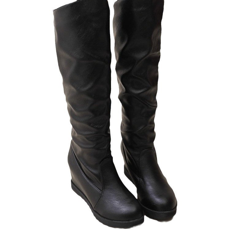 Long boots for women with a beautiful gathered effect and an elegant block heel Lune London