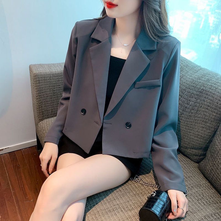 Veste courte élégante pour femmes avec patte de boutonnage double Chic & Stil