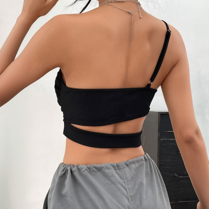 Asymmetrical crop top for women with narrow waist and strapless design Chic & Stil