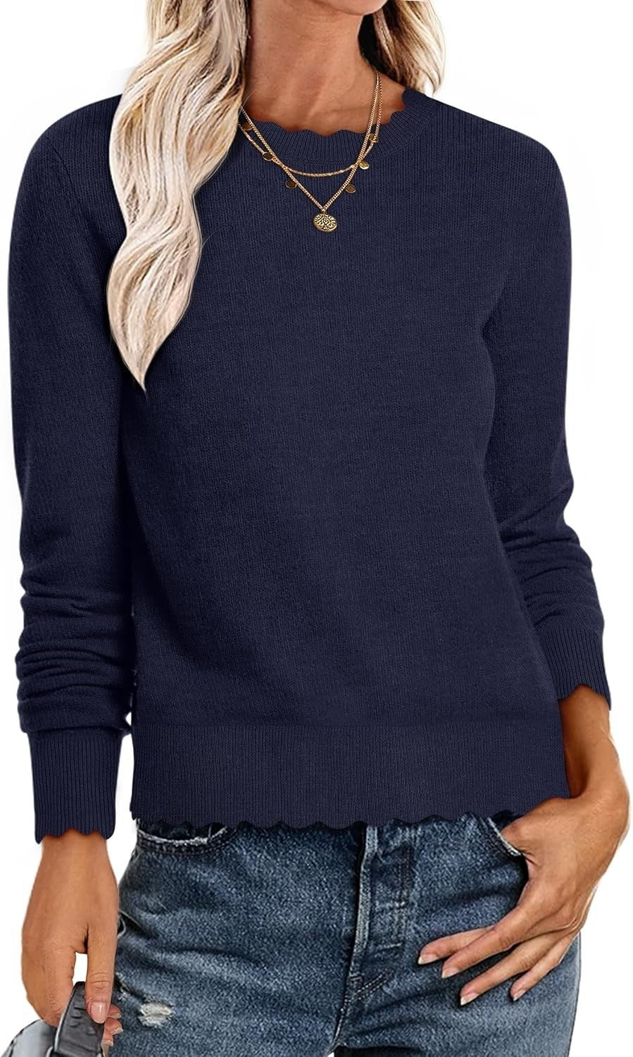 Chic and Stylish Women's Sweatshirt with Wavy Hem