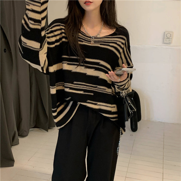 Pull en tricot pour femmes avec un élégant motif rayé et une coupe décontractée Lune London