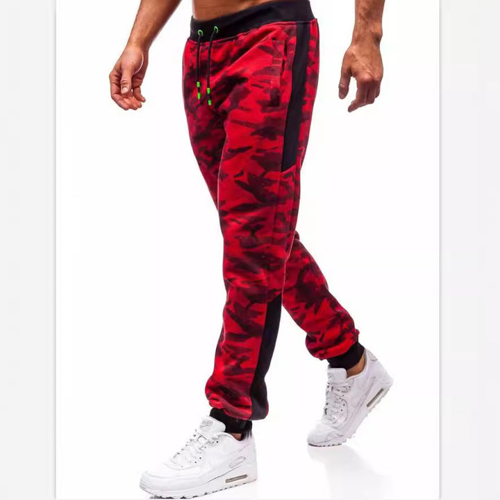 Comfortable sports pants for men with camouflage pattern and elastic waistband Lune London