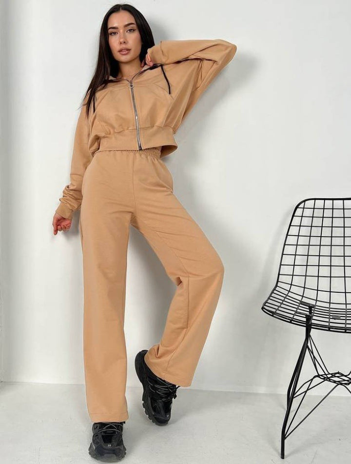 Women's tracksuit with zipper and comfortable fit Lune London