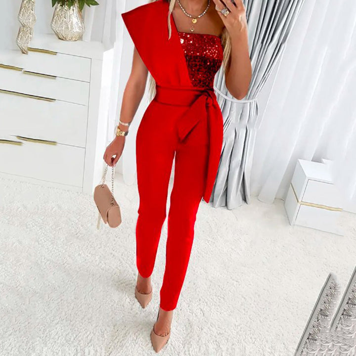One-shoulder jumpsuit for women with a sparkling top and a chic waist belt und Stil