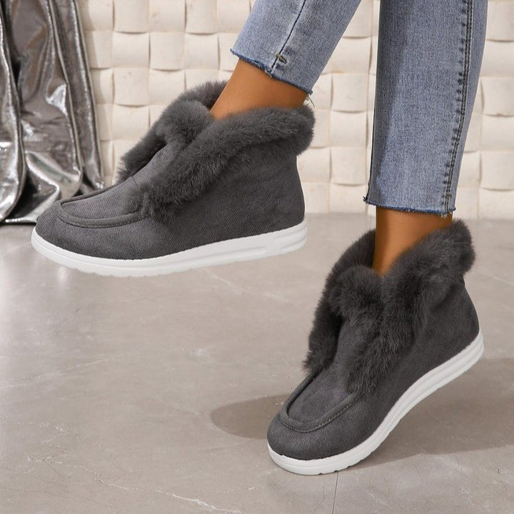 Leisure shoes for women with fleece lining, comfortable fit, and non-slip sole Lune London