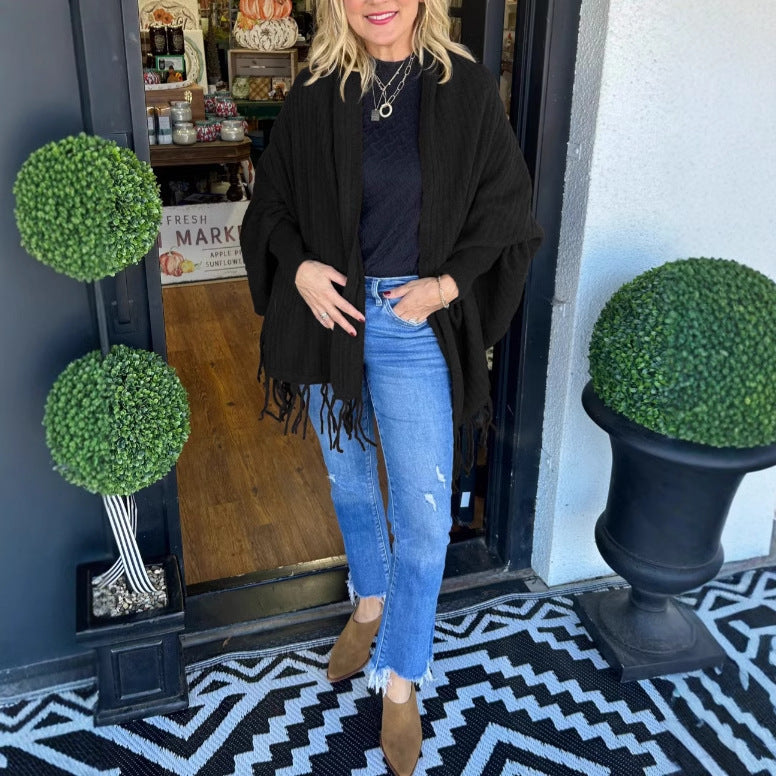 Ladies versatile poncho with fringes Lune London