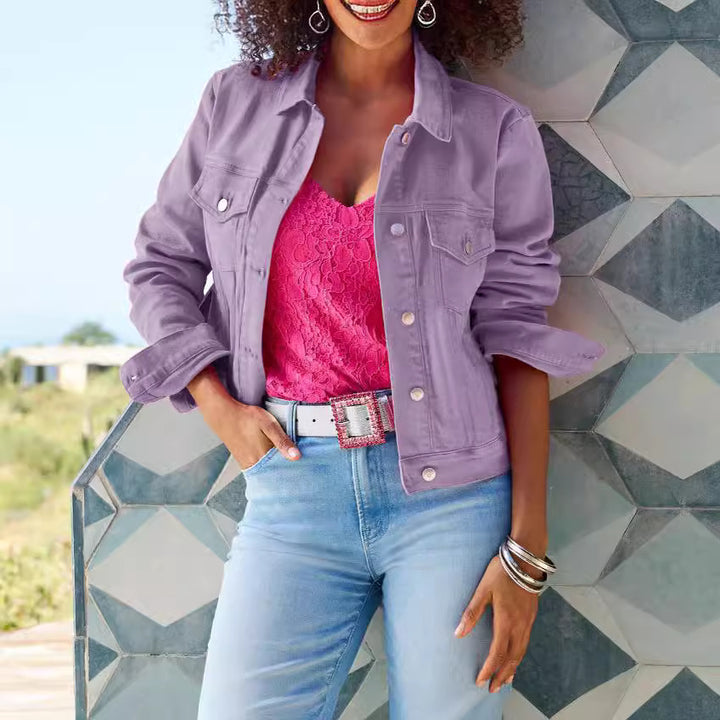 Veste en jean de moto pour femmes au design moderne avec poches pratiques Chic & Stil