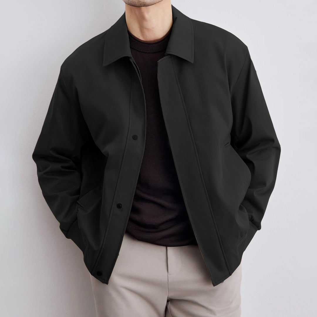 Versatile lightweight jacket for men with sporty chic cut and style