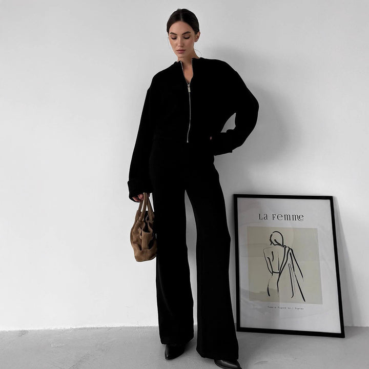 Fashionable and comfortable knitted set for women with a loose fit Lune London