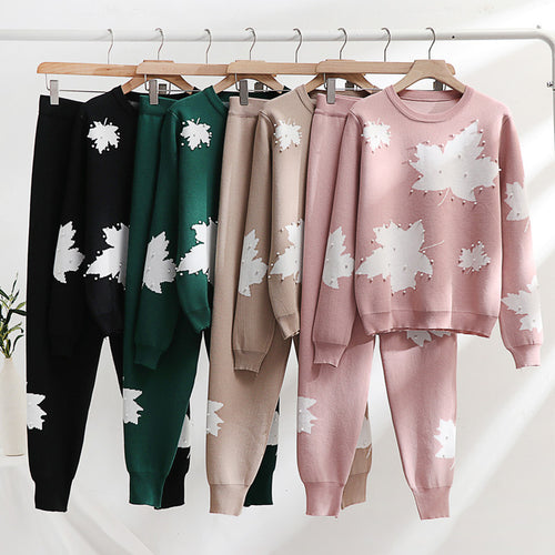 Casual loungewear set for women with floral design and elastic waistband Lune London