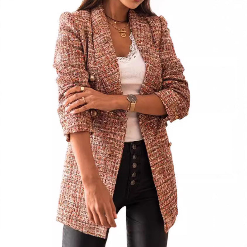 Women Elegant tweed blazer with tailored fit and button detail Lune London