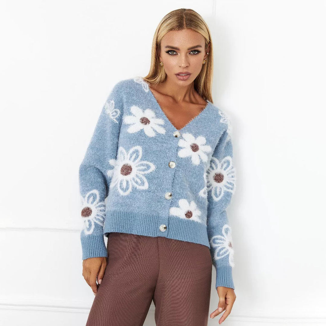 Women's cozy cardigan with floral appliqués and buttons Lune London