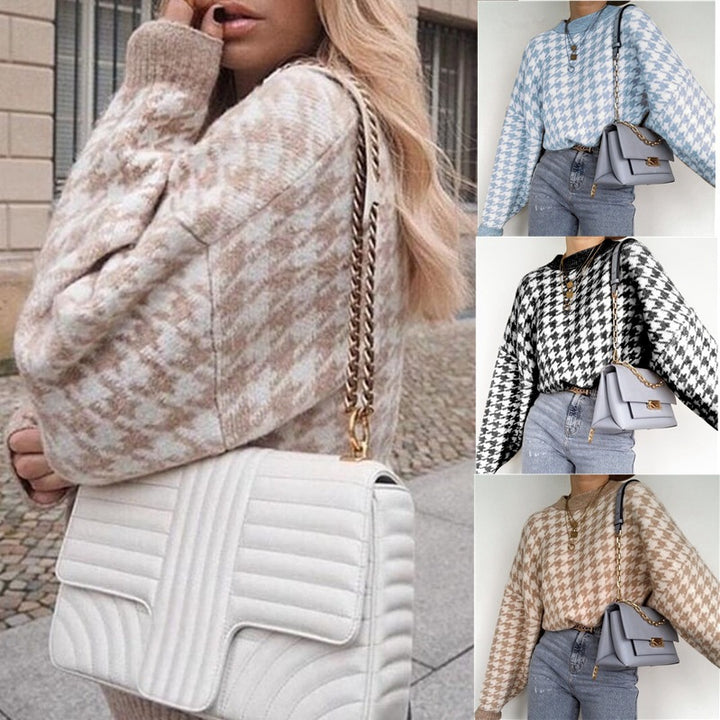 Comfortable knitted pullover for women with a modern houndstooth pattern and wide sleeves Lune London