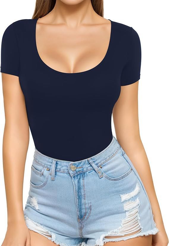 Women's fitted short-sleeve bodysuit with round neckline and seamless design Lune London