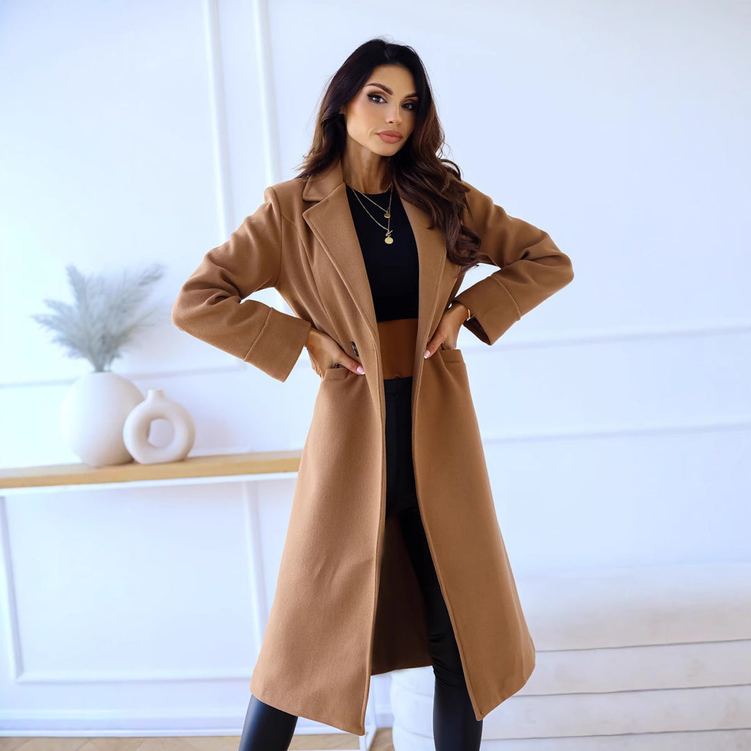 Elegant wool coat for women with classic lapels and timeless design Lune London