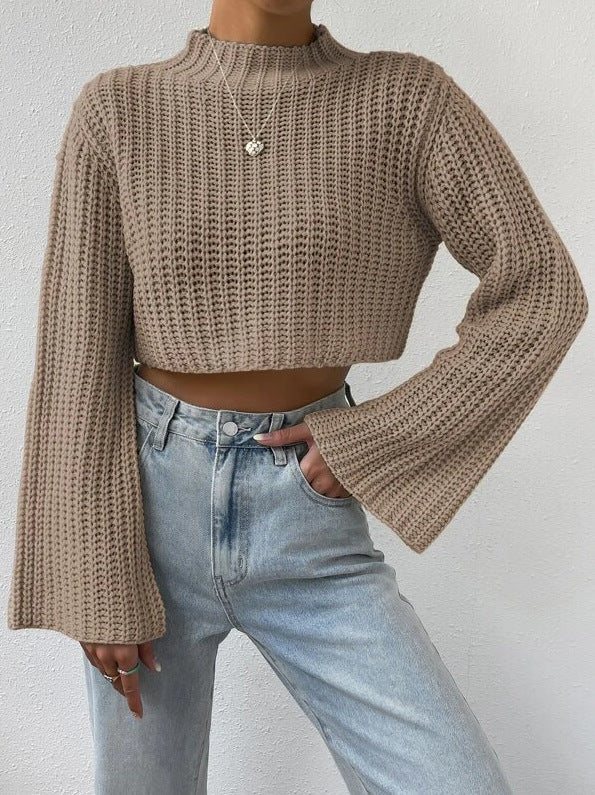 Casual crop sweater for women with wide sleeves and a structured design Lune London