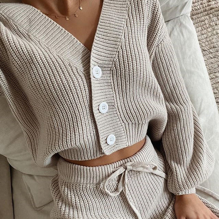 Knit loungewear set for ladies with button top and comfortable pants Lune London