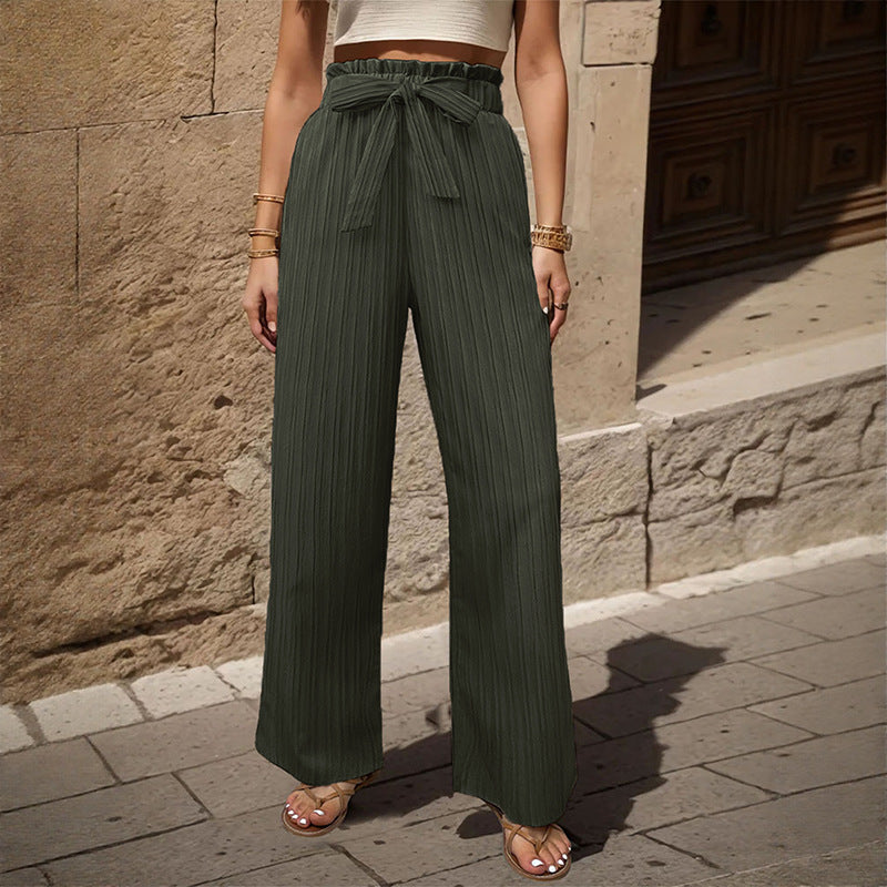 Pantalons plissés pour femmes avec ceinture élastique et ceinture à la taille Chic & Stil