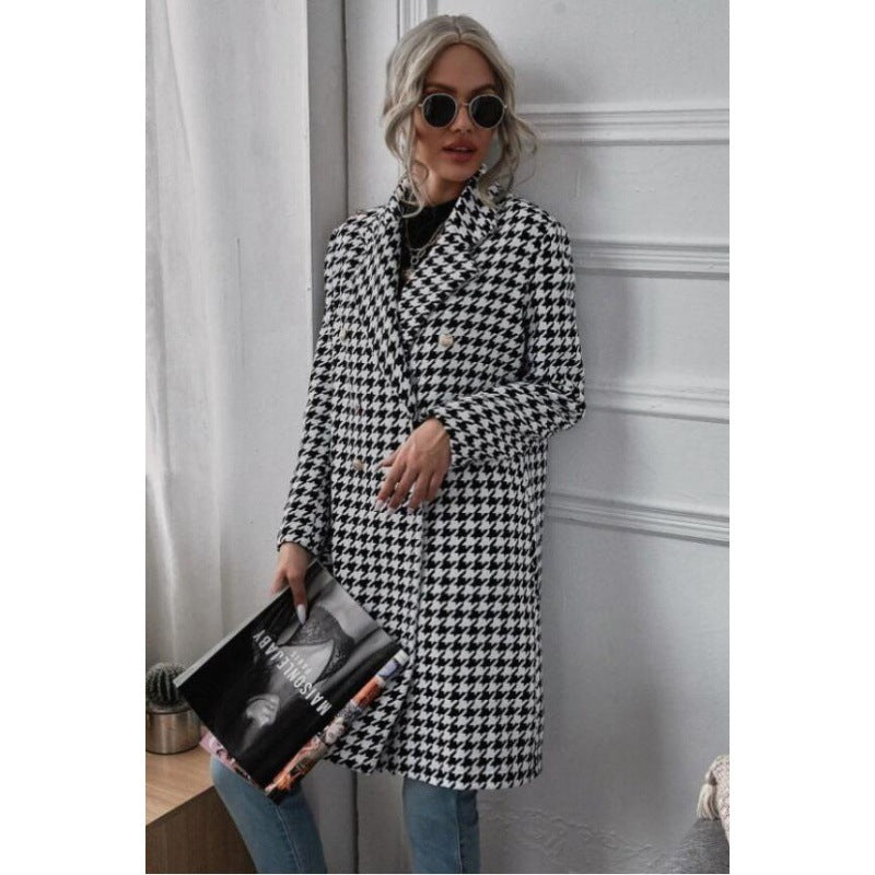 Oversized blazer for women in an exclusive houndstooth design Lune London