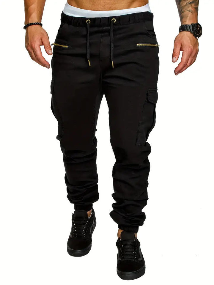 Lune London | Men's cargo jogging pants with elastic waistband and practical zip pockets