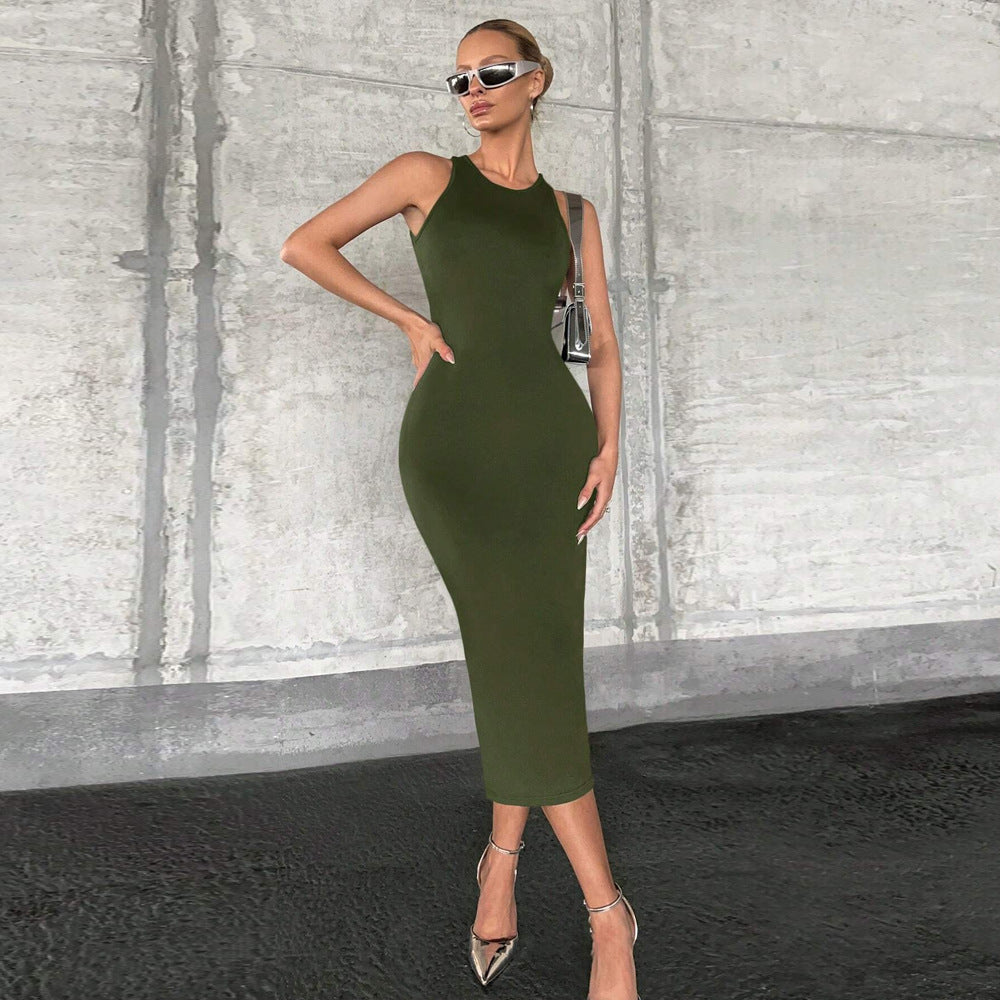 Robe midi près du corps pour femmes avec un décolleté bateau moderne et de fins détails côtelés Chic & Stil