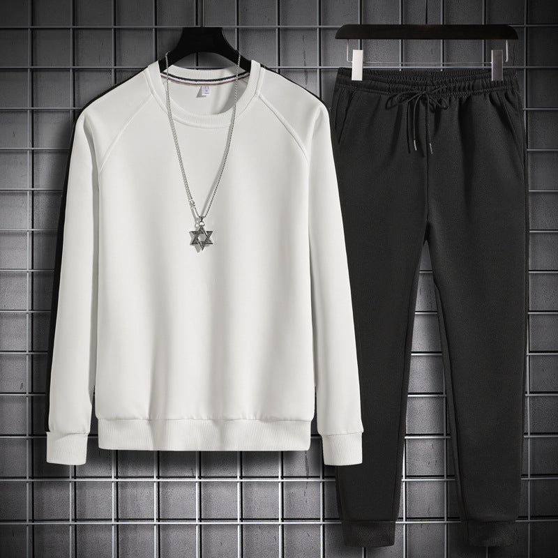Casual sweatshirt and jogger pants set for men Lune London