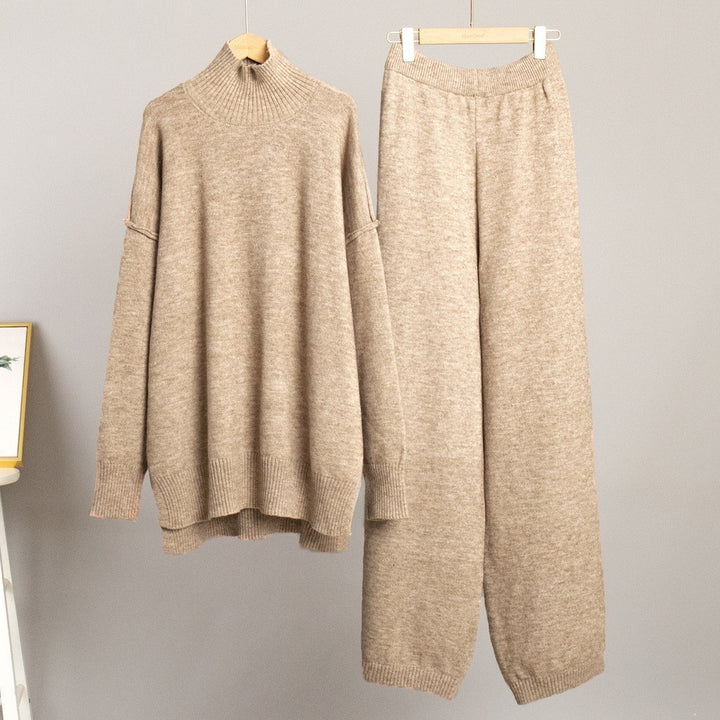 Women Comfortable Knit Set with Turtleneck Lune London