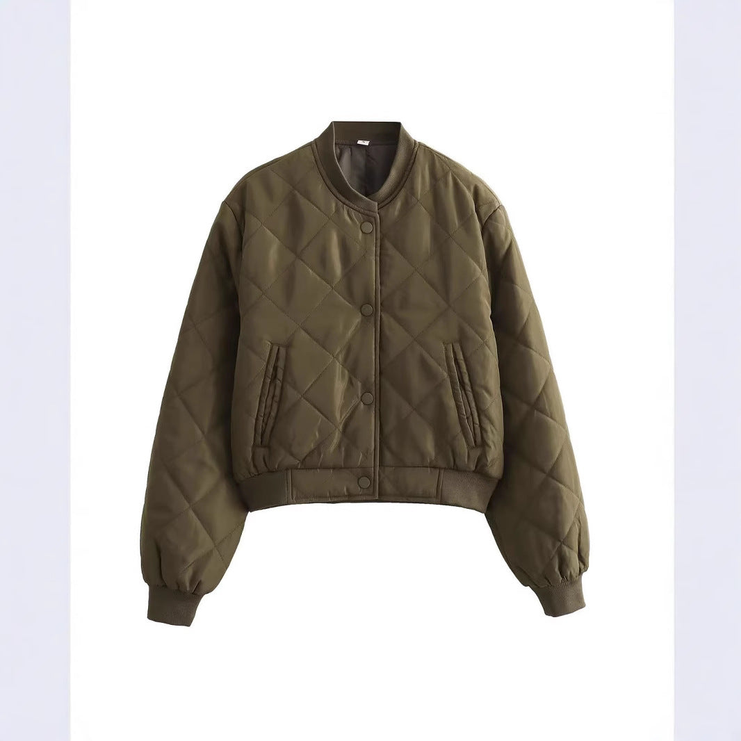 Short quilted jacket for women with practical button closure Lune London