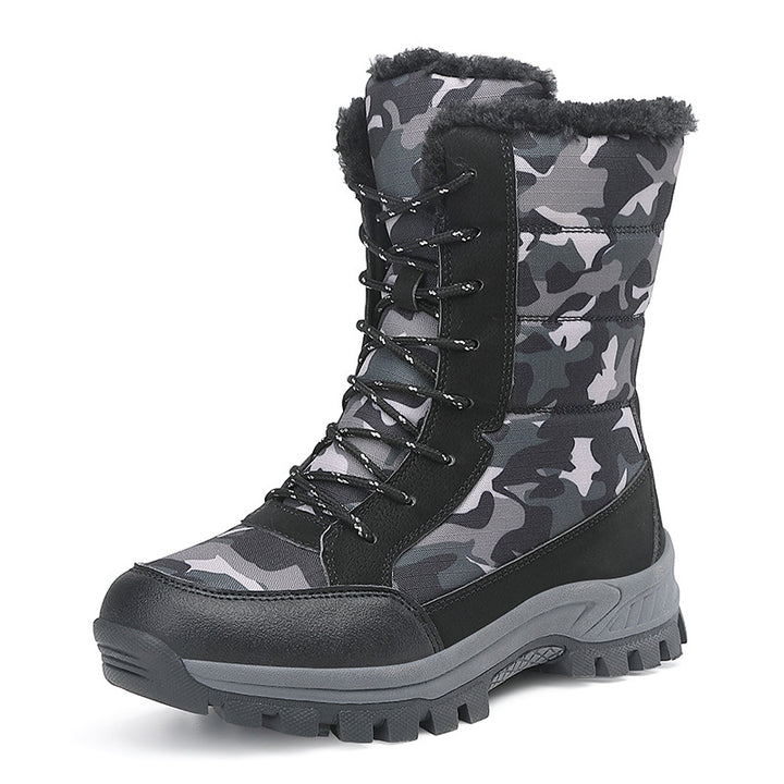 Winter boots for women with a sturdy profile and insulating lining Lune London