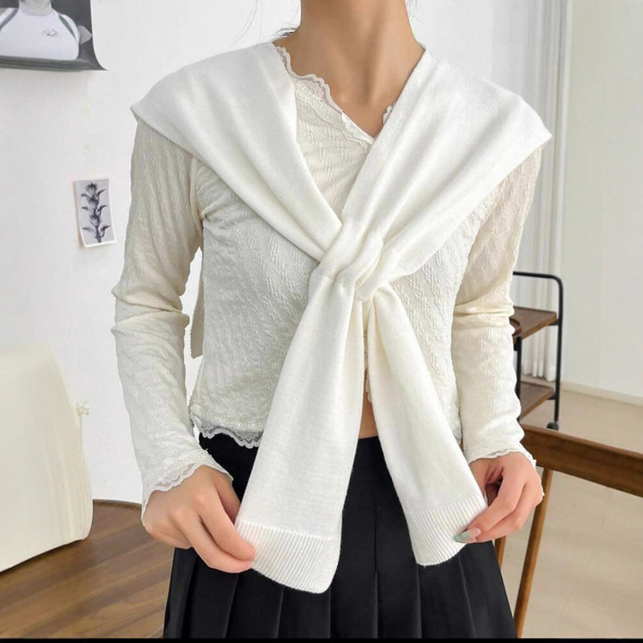 Trendy knitted scarf for women with bow detail Lune London