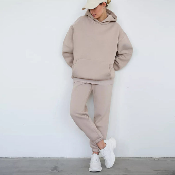 Women comfortable hoodie and jogger pants set Lune London