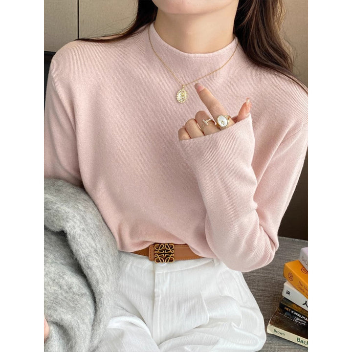 Pull-over tricoté pour femmes avec col montant et matériau doux Chic & Stil
