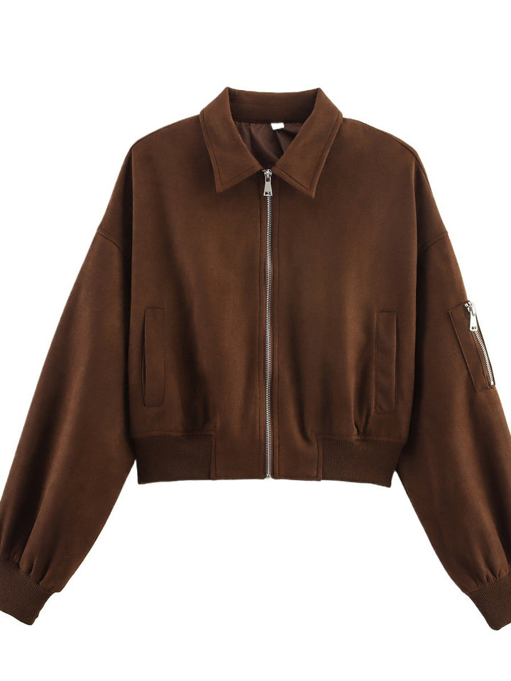 Women Modern Short Hoodie with Practical Pockets and Chic Zip Closure and Style
