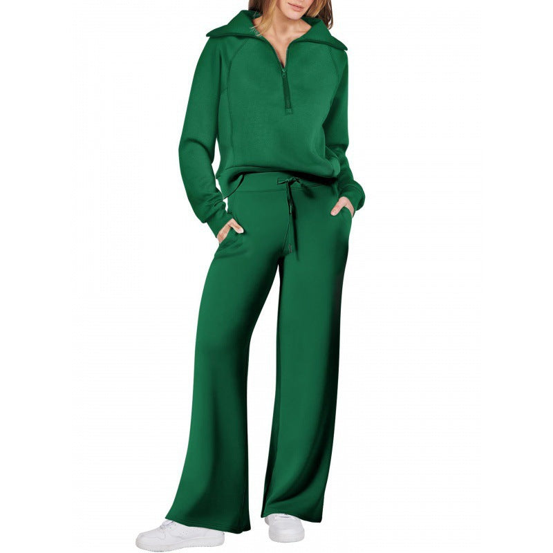 Ladies elegant fleece loungewear set with high collar Lune London