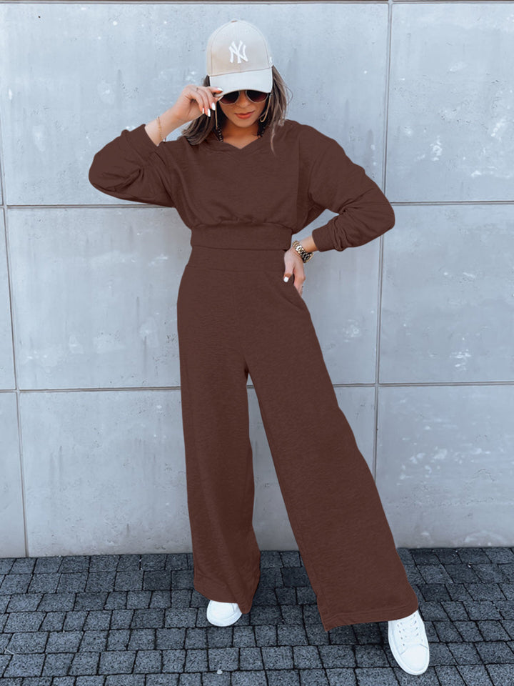 Combinaison décontractée pour femmes avec jambes larges et capuche pratique Chic & Stil