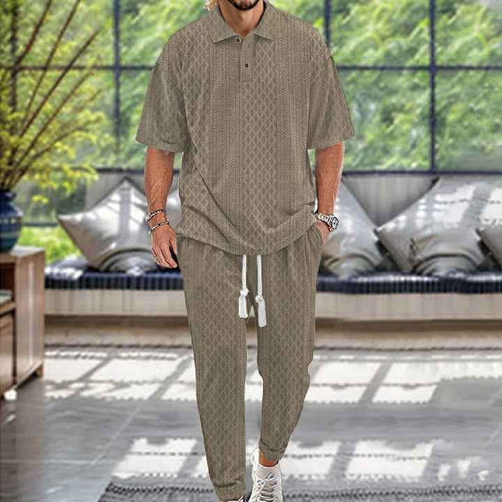 Relaxed-Fit Leisure Suit for Men with Contrasting Details and an Elastic Waist Lune London