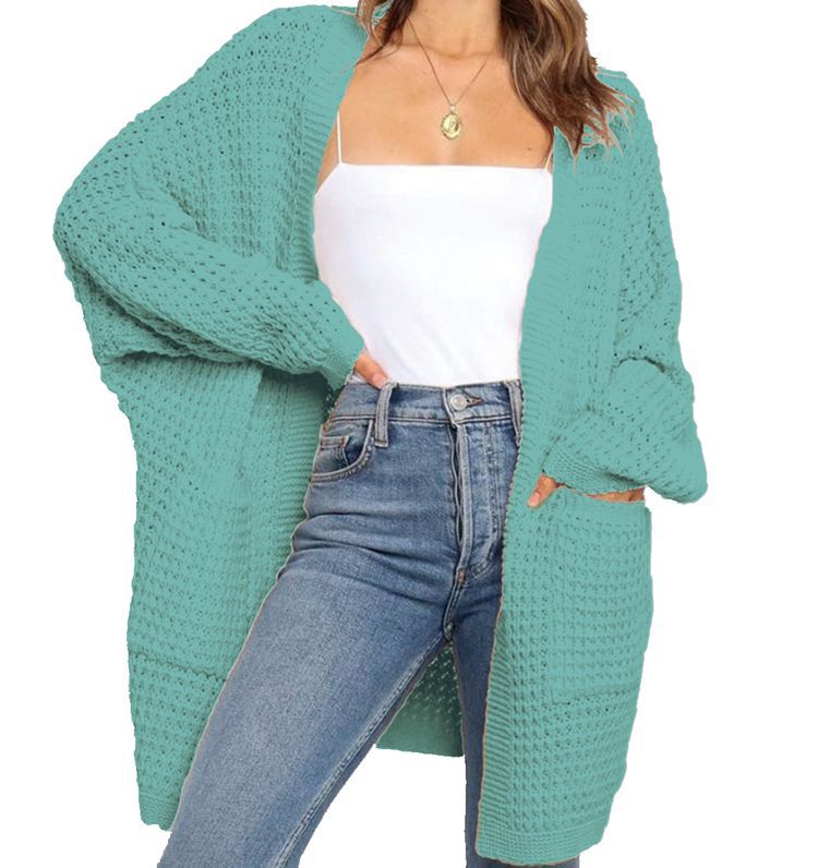 Thick knit jacket for women with a relaxed fit and practical pockets Lune London