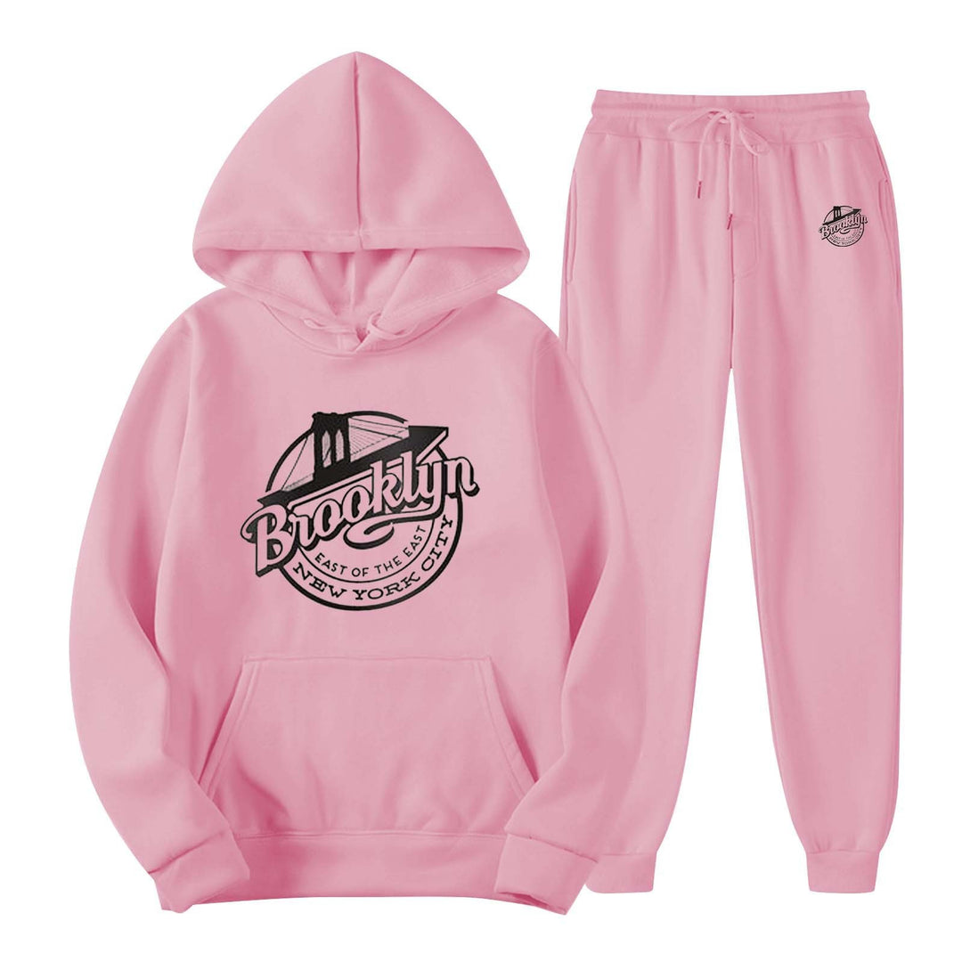 Women's leisure sweat suit with stylish Brooklyn print Chic & Stil