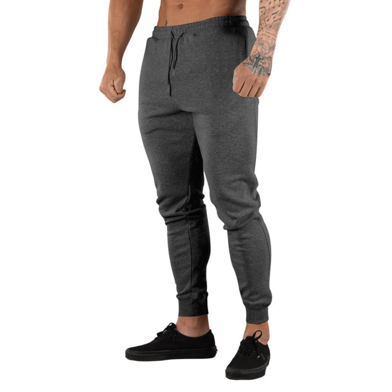 Men's training pants with elastic waistband and handy zipper Lune London