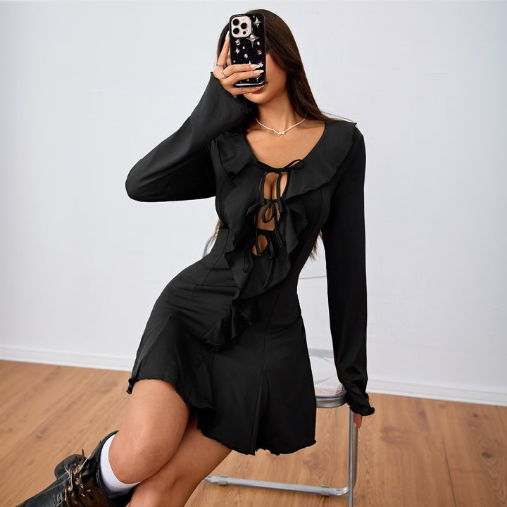 Robe mini à volants pour dames avec décolleté plongeant et manches longues Chic & Stil