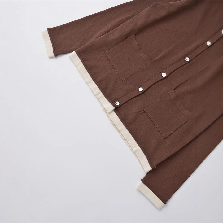Ladies Comfortable Knit Jacket with Chic Pockets and Style