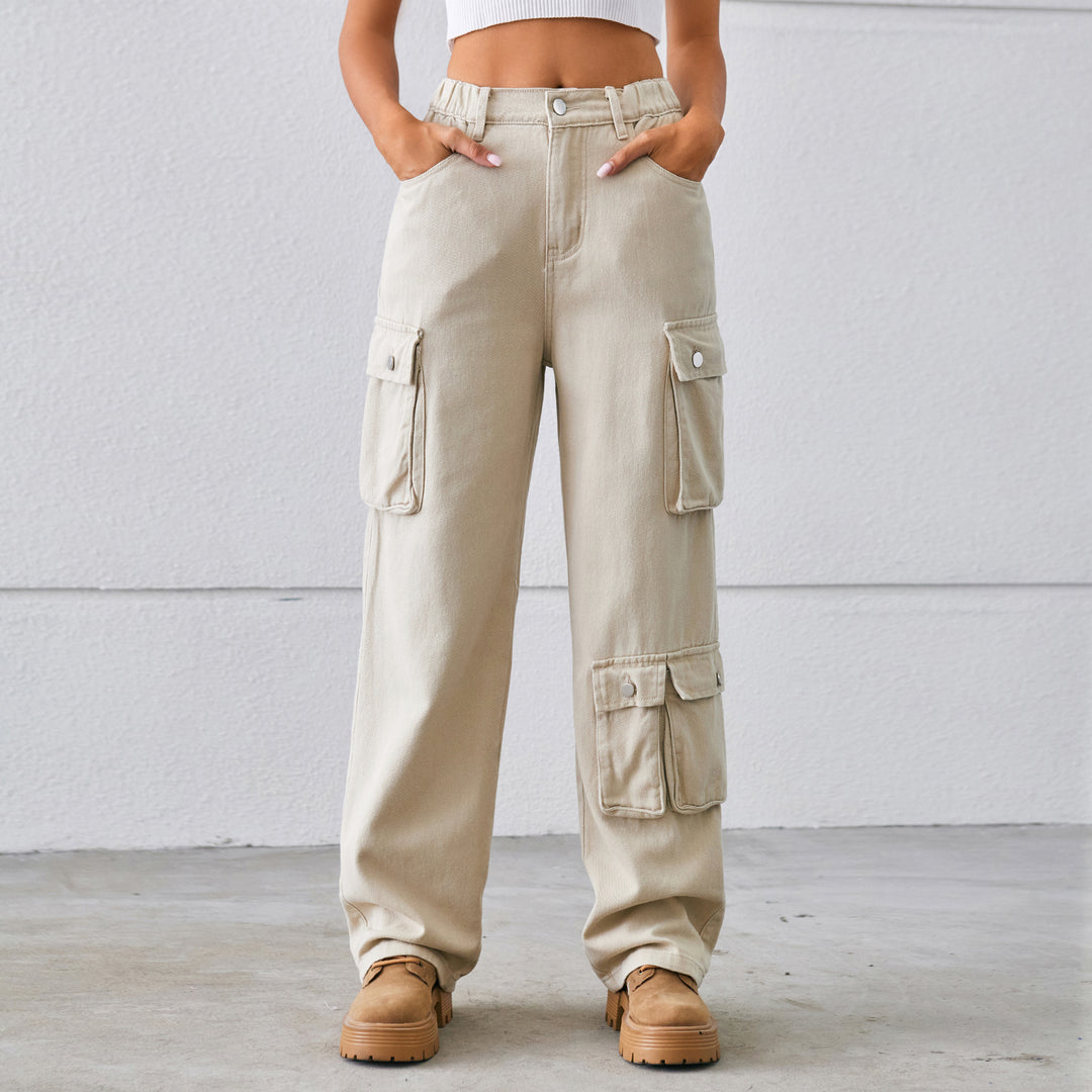 High-waisted cargo pants for women with practical pockets Lune London
