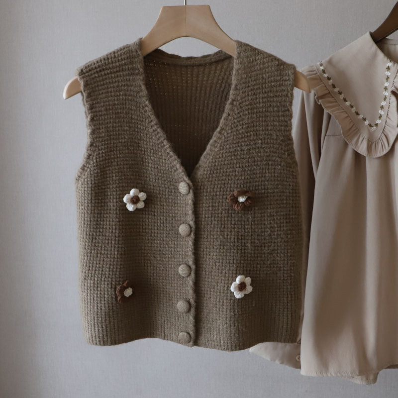 Knit vest for women with floral design and button closure Lune London
