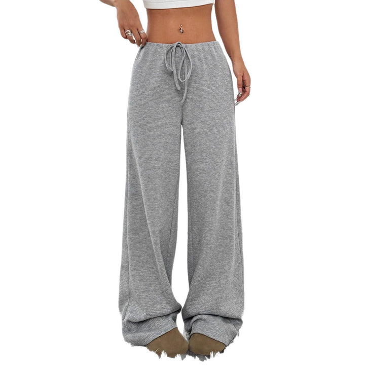 Comfortable lounge pants for ladies in soft material and with an elastic waist Lune London