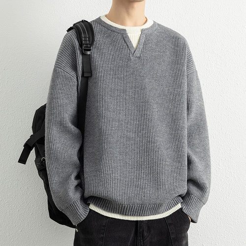 Men's knit sweater with V-neck and structured design Lune London