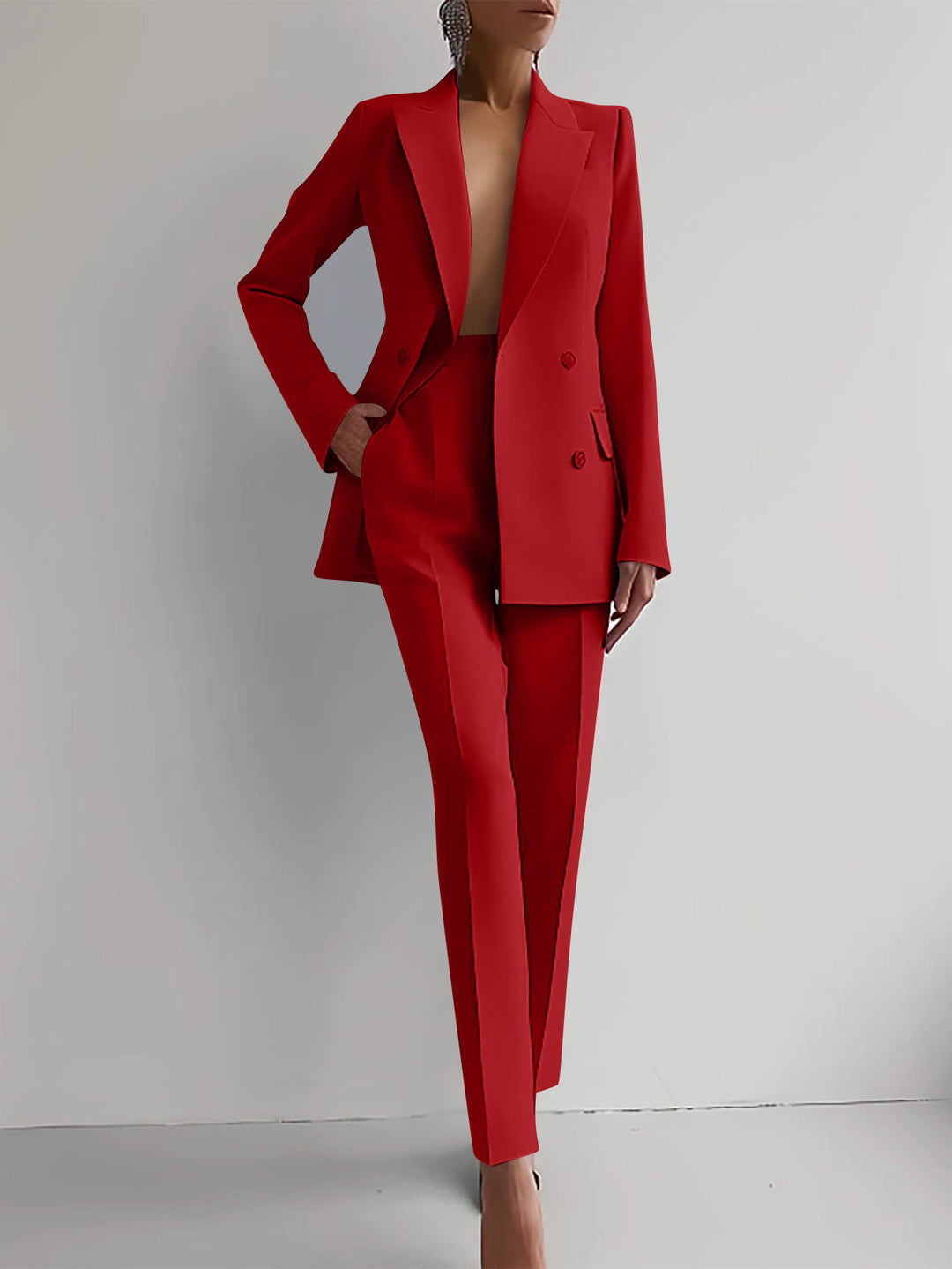 Women Elegant and Fitted Suit Set Lune London