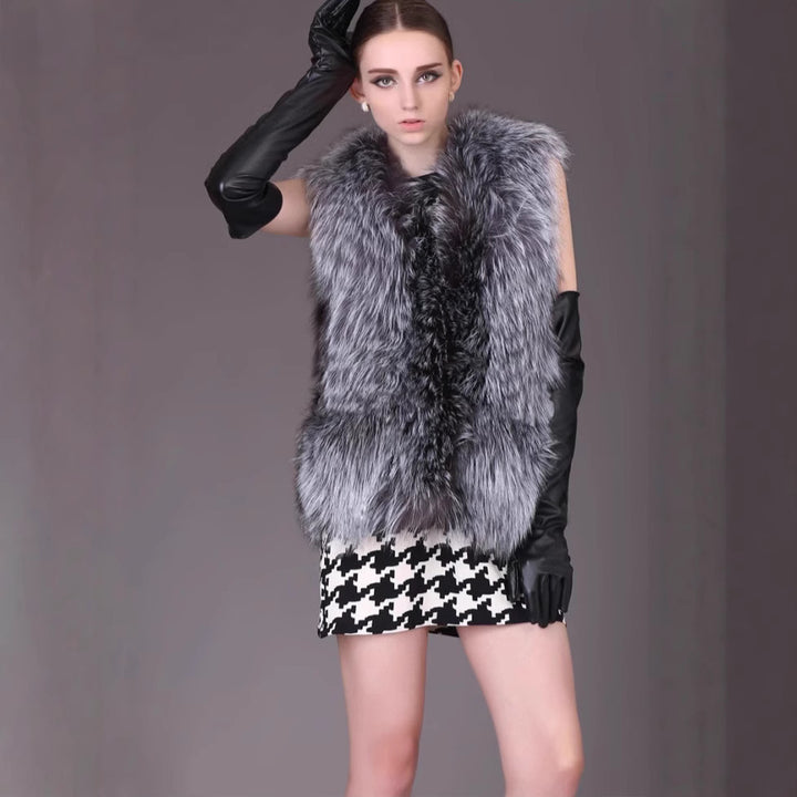 Ladies luxurious faux fur gilet with wide collar Lune London