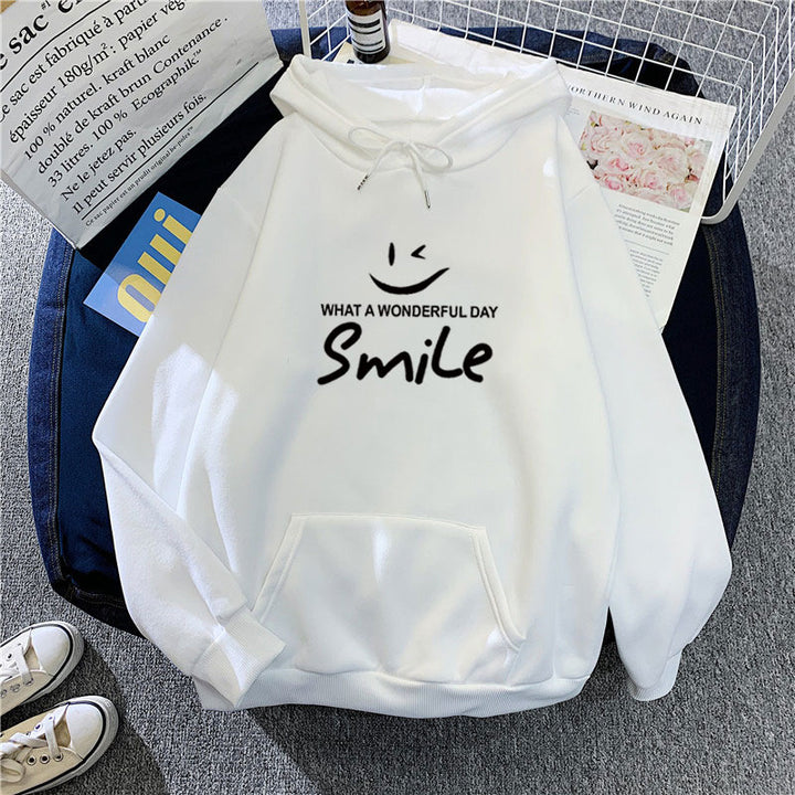 Women's hoodie with cheerful smile print Chic & Stil