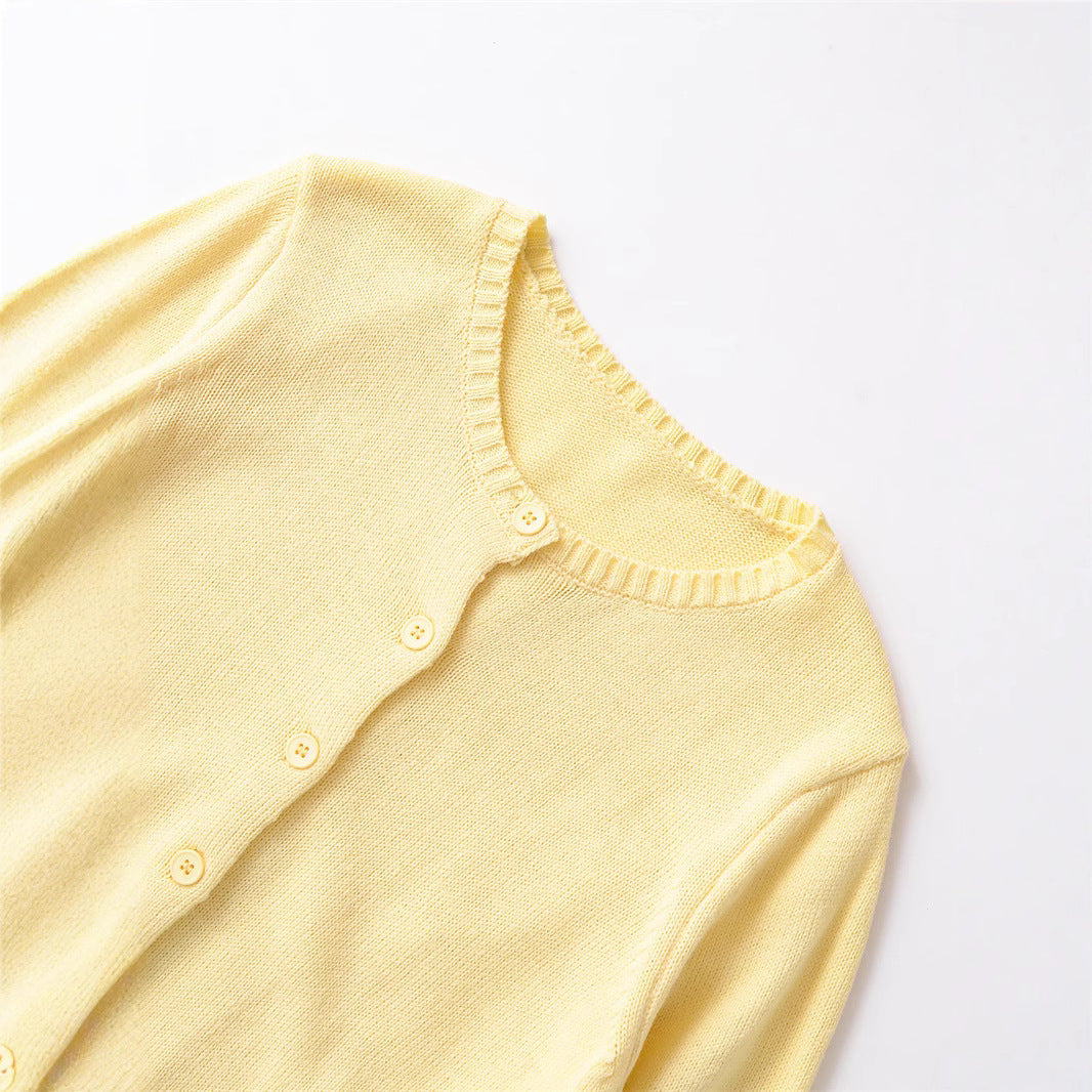 Short sleeve knitted jacket for women with button closure Lune London